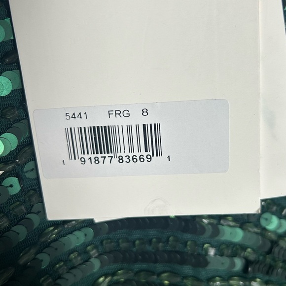 Mac Duggal 5441 NWT Green Cap Sleeve Sequined Evening Gown - Picture 6 of 6